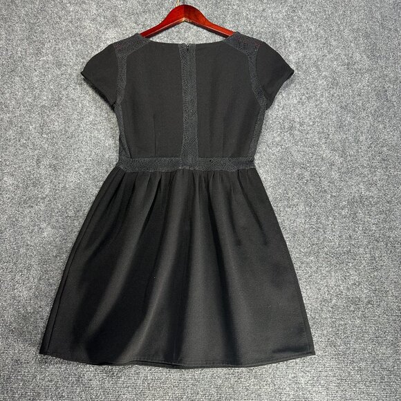 Anthropologie Pins and Needles Dress Womens 2 Black Back Zip Cap Sleeve Aline - Picture 5 of 7